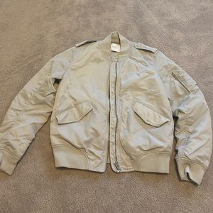 Aritzia Talula Bomber BNWOT
